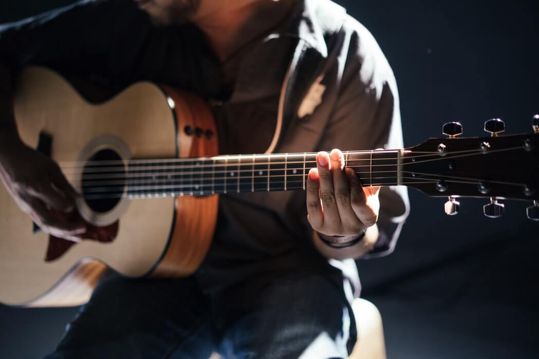 Elvis guitars