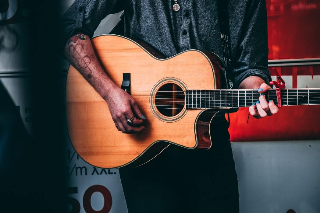 Elvis guitars